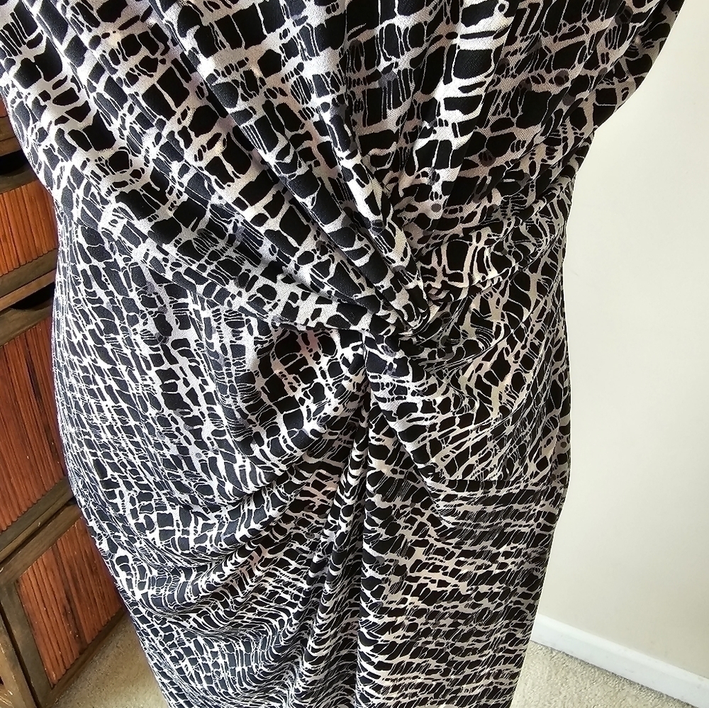 NWT Kenneth Cole side knot easy wear black & white‎ print dress Sz. L - Picture 5 of 8
